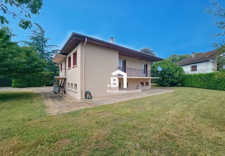 Villa i Bourgoin-Jallieu, Isere, Bourgoin-Jallieu - € 315.000 | Ref: GFVMA30000161 - foto 1