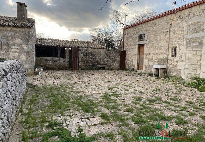 Helårsgrund i Ragusa, Ragusa, Ragusa - € 230.000 | Ref: 4vt2m - foto 1