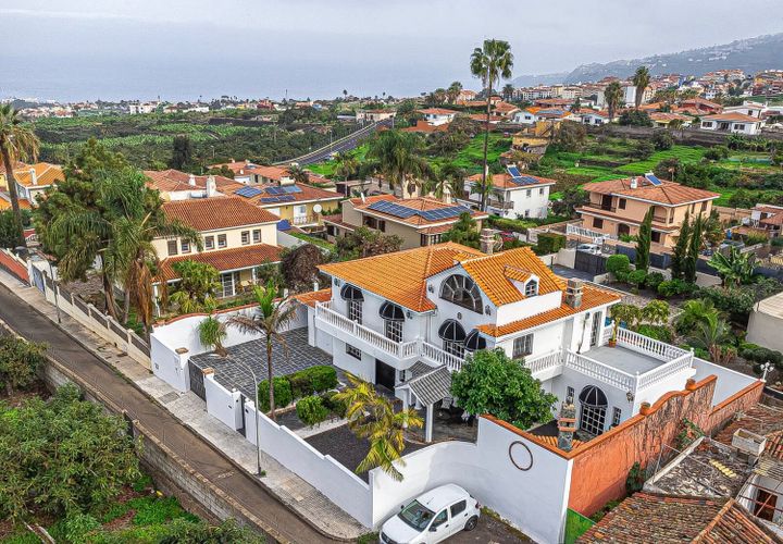 Villa a La Orotava, Tenerife, La Orotava - € 1.000.000 | Ref: 103217677 - foto 1