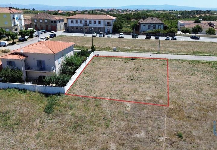Tomt i Valpacos, Vila Real, Valpacos - € 35 175 | Ref: 101142 - foto 1