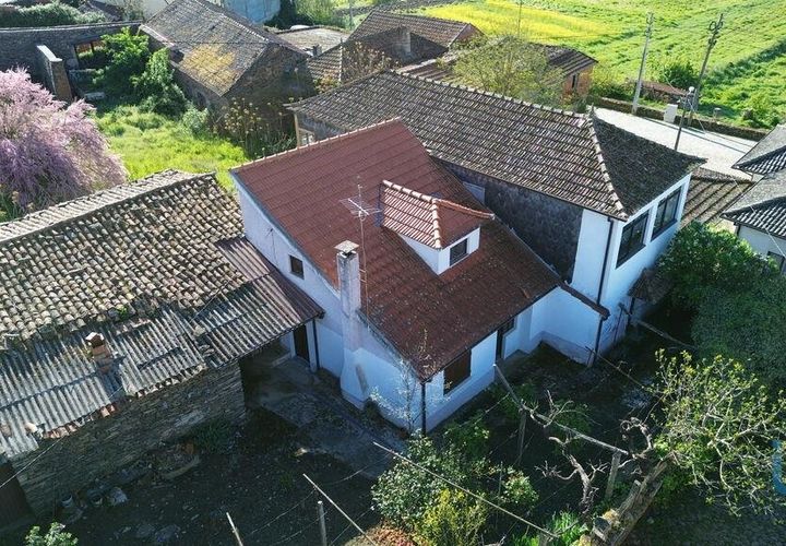 Byhus i Valpacos, Vila Real, Valpacos - € 99.000 | Ref: 118794 - foto 1