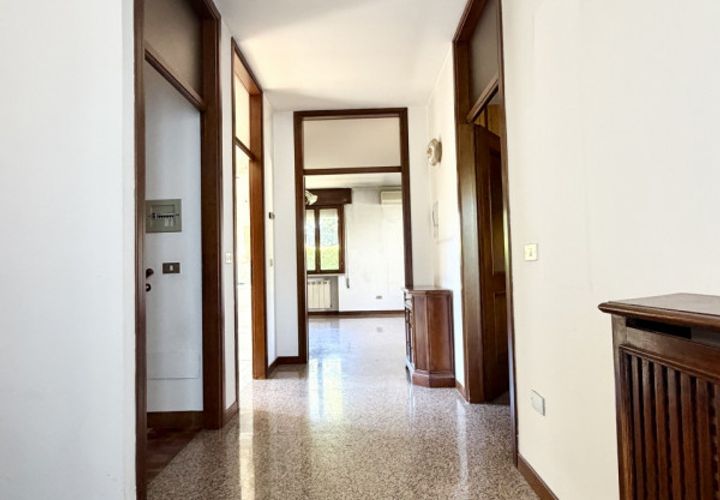 Villa a Castelfranco Veneto, Treviso, Castelfranco Veneto - € 260.000 | Ref: B33 - foto 1