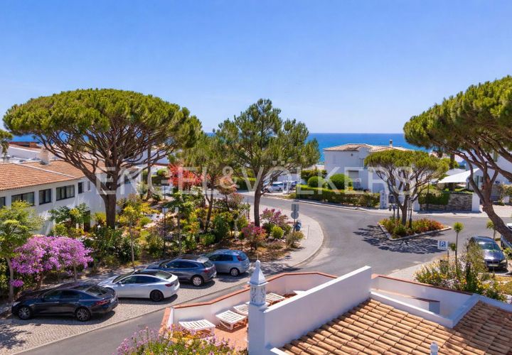 Villa i Vale do Lobo, Faro, Vale do Lobo - € 850.000 | Ref: W-030P52 - foto 1