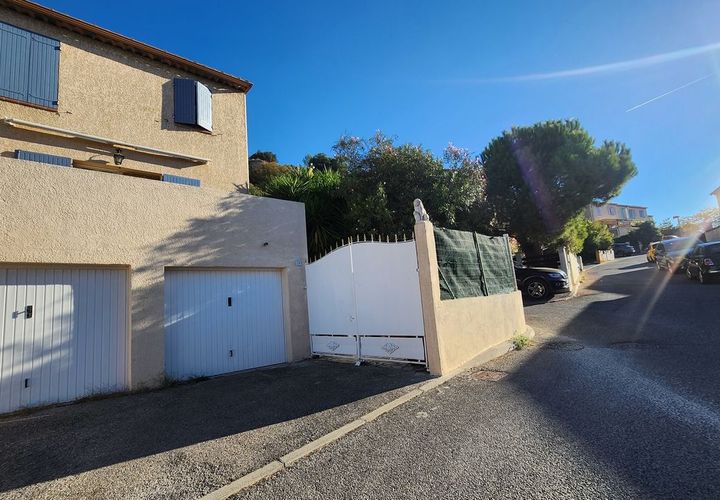 Villa i Marseille, Bouches-du-Rhone, Marseille - € 510.000 | Ref: 11664CC204 - foto 1
