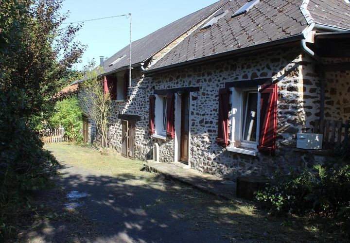 Villa en Uzerche, Correze, Uzerche - € 179.000 | Ref: 190228 - photo 1