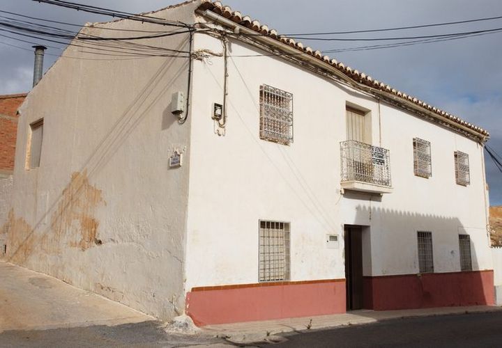 Landejendom i Caniles, Granada, Caniles - € 100.000 | Ref: v3042 - foto 1