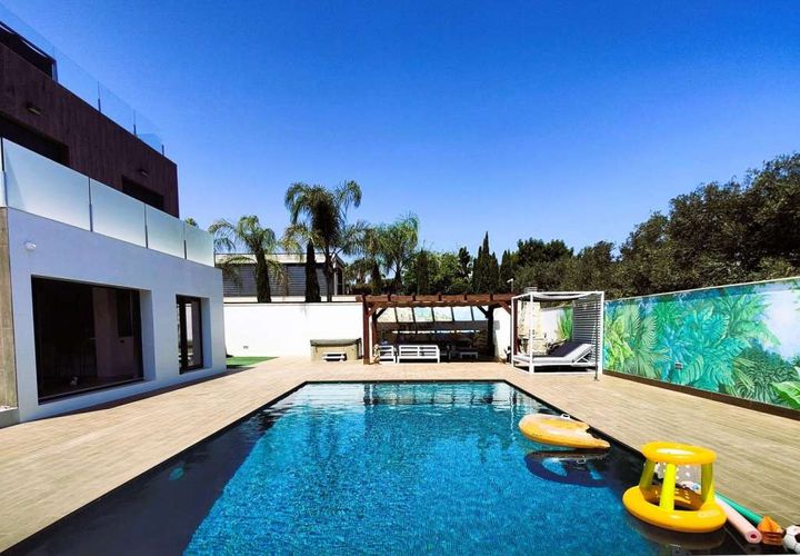 Villa a Cabo Roig, Alicante, Cabo Roig - € 1.559.900 | Ref: 55-390-11-770 - foto 1
