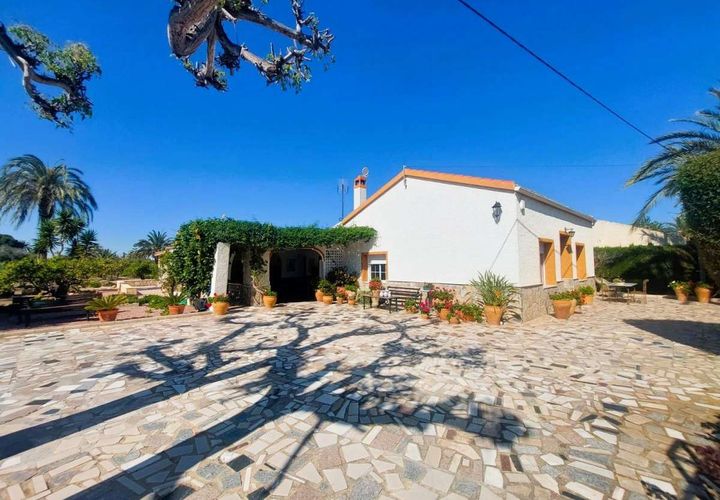 Villa a La Marina, Alicante, La Marina - € 539.000 | Ref: 237-401-11-798 - foto 1