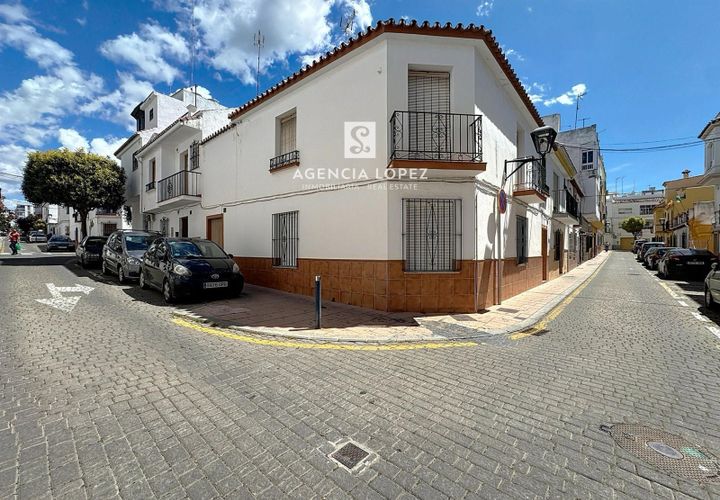 Villa a Estepona, Malaga, Estepona - € 595.000 | Ref: 1994 - foto 1