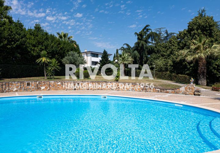 Villa a Rome, Rome, Rome - € 1.250.000 | Ref: ZV Giustiniana - foto 1