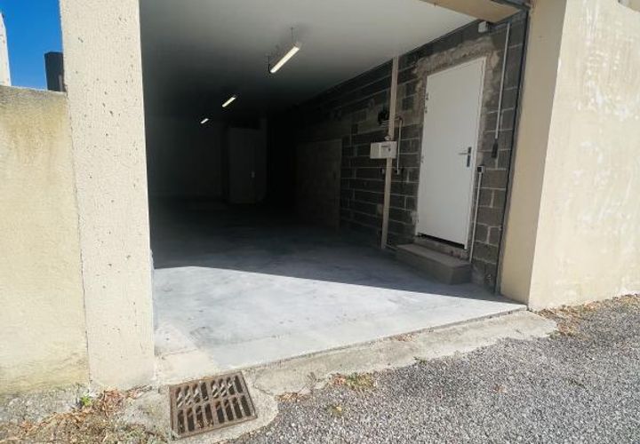 L'establiment comercial a Manosque, Alpes-de-Haute-Provence, Manosque - € 5.520/mes | Ref: G32 - foto 1