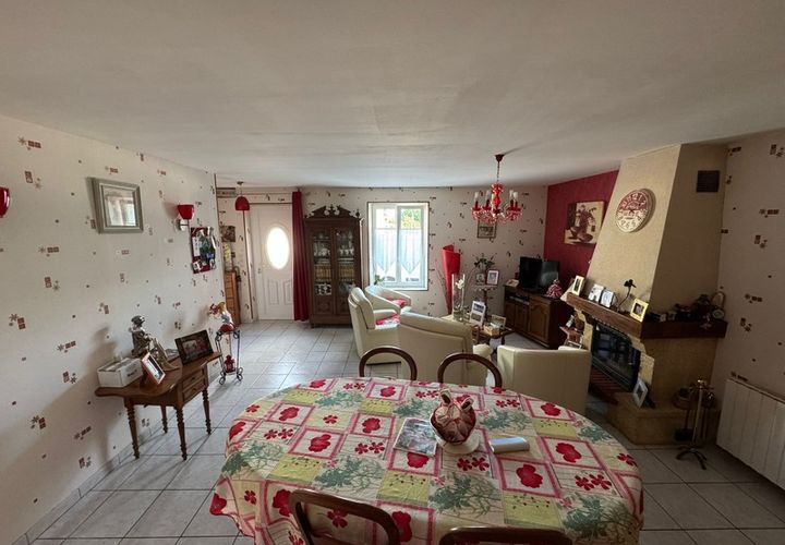 Villa i Parennes, Sarthe, Parennes - € 137 800 | Ref: 340938053687 - foto 1