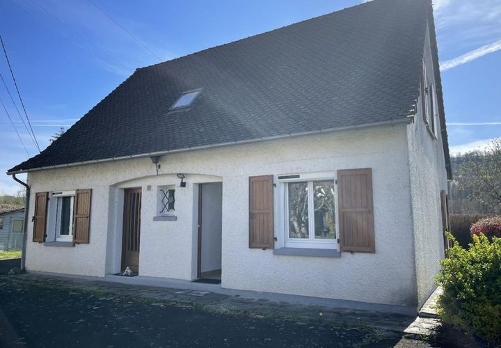 Villa i Aurillac, Cantal, Aurillac - € 279.000 | Ref: 5817EE504B0443D1 - foto 1