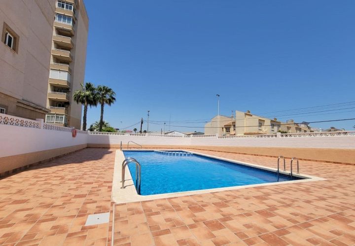Leilighet i Torrevieja, Alicante, Torrevieja - € 127 260 | Ref: AG19MLSC7057470 - foto 1