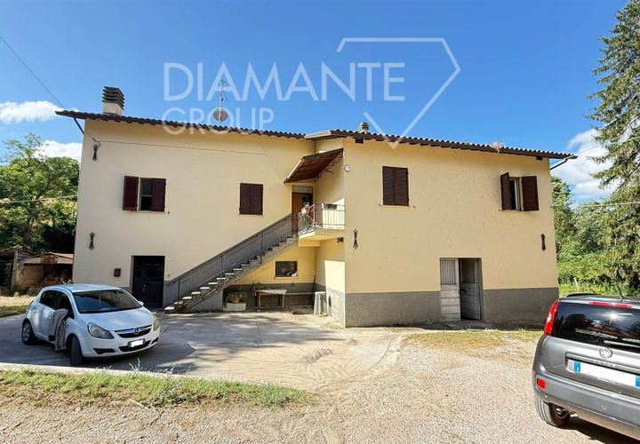Farm i Gubbio, Perugia, Gubbio - € 330.000 | Ref: AZ374 - foto 1
