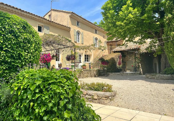 Farm hus i Grignan, Drome, Grignan - € 1.580.000 | Ref: 2800 - foto 1