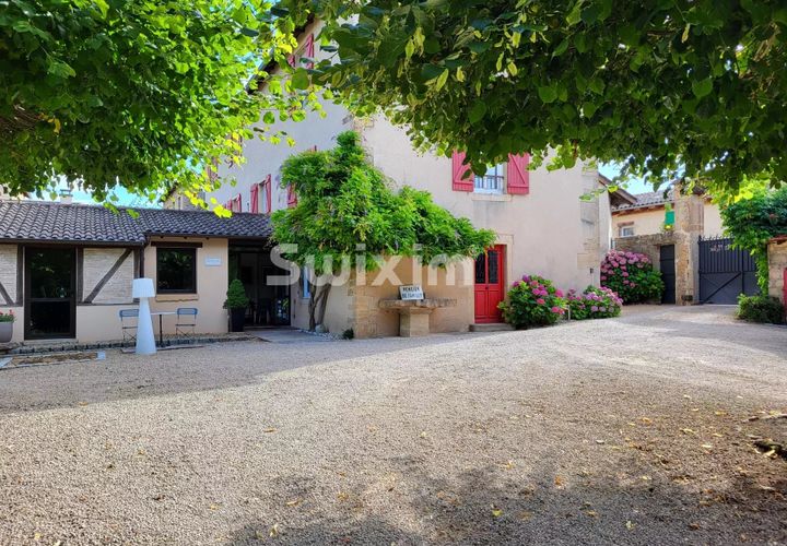 Villa i Macon, Saone-et-Loire, Macon - € 895.000 | Ref: 69946BM - foto 1