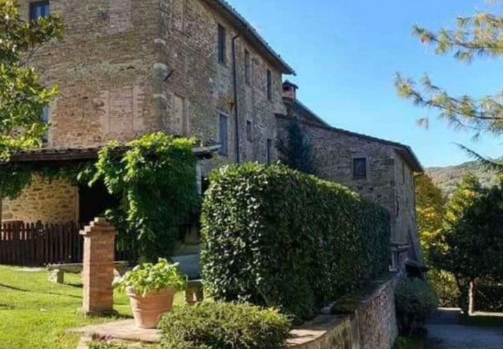 Farm hus i Comunaglia, Perugia, Comunaglia - € 1.250.000 | Ref: UMB01-572875 - foto 1