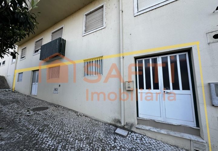 Erhvervsejendom i Matacaes, Lisbon, Matacaes - € 135.000 | Ref: SAFTI:007069 - foto 1