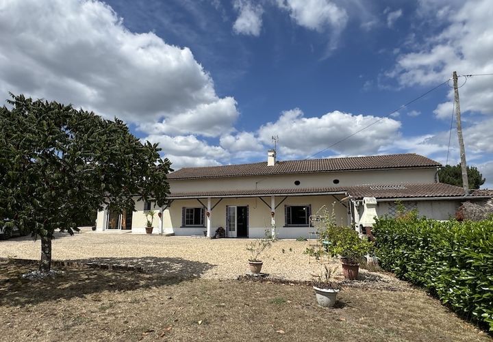 Villa a Neuvicq, Charente-Maritime, Neuvicq - € 231.000 | Ref: 151 - foto 1