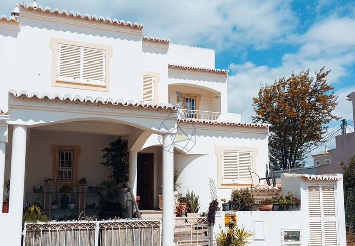 Villa i Alvor, Faro, Alvor - € 470 000 | Ref: NF041 BP - foto 1