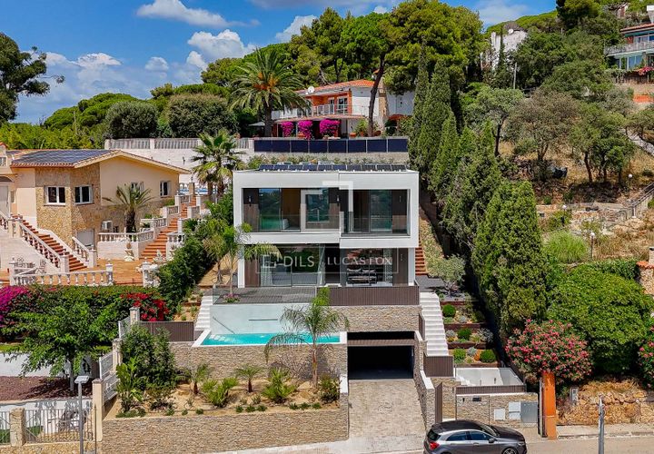 Villa i Lloret De Mar, Gerona, Lloret De Mar - € 1.350.000 | Ref: CBR61733 - foto 1