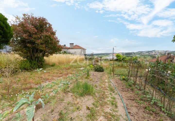 Helårsgrund i Trofa, Porto, Trofa - € 300.000 | Ref: ZMPT579453 - foto 1