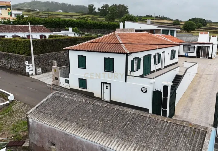 Villa a Cinco Ribeiras, Terceira, Cinco Ribeiras - € 319.000 | Ref: C0423-00565 - foto 1