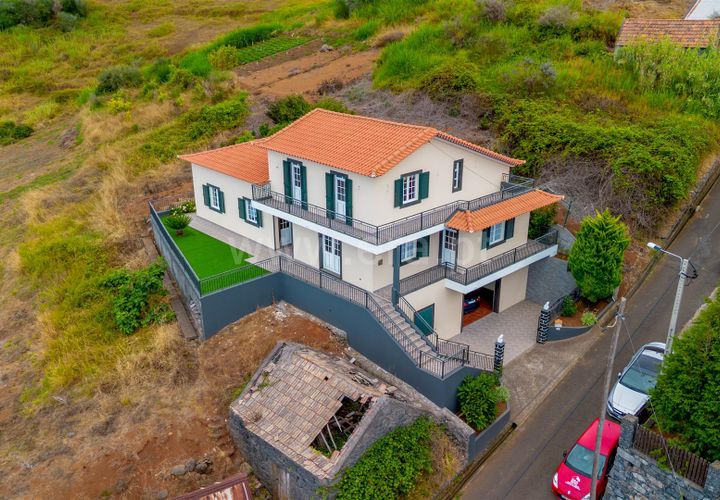 Villa a Calheta, Madeira, Calheta - € 495.000 | Ref: 081250174 - foto 1