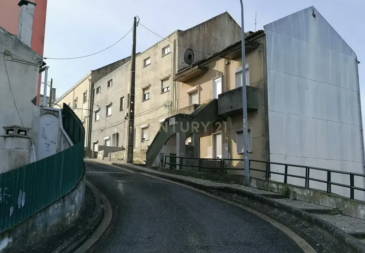 Erhvervsejendom i Amadora, Lisbon, Amadora - € 215.000 | Ref: C0484-00197 - foto 1