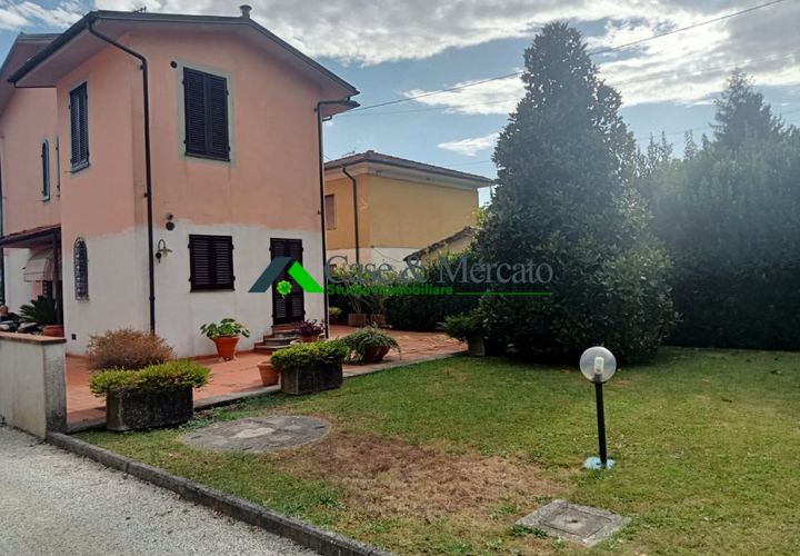 Villa i Lucca, Lucca, Lucca - € 349.000 | Ref: MRN-621 - foto 1