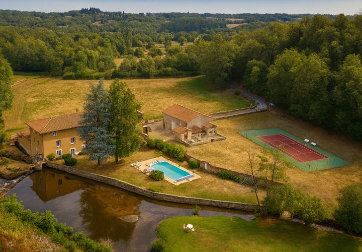 Villa a Balledent, Haute-Vienne, Balledent - € 1.664.000 | Ref: AM-4789 - foto 1