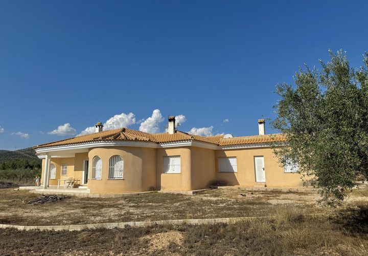 Landejendom i Onil, Alicante, Onil - € 478.000 | Ref: JD254 - foto 1