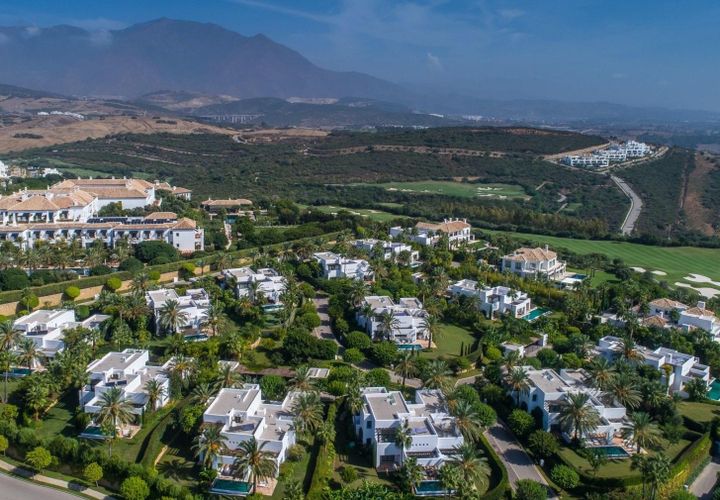 Villa a Casares, Malaga, Casares - € 10.000/mes | Ref: MBS-1559/11291 - foto 1