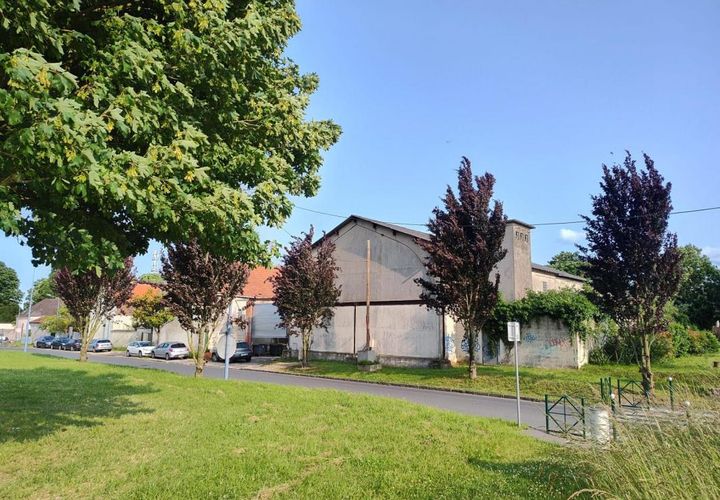 Erhvervsejendom i Mitry-Mory, Seine-et-Marne, Mitry-Mory - € 2.050.000 | Ref: A5900 - foto 1