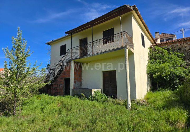 Hus i byn i Valpacos, Vila Real, Valpacos - € 32 500 | Ref: 318220326 - foto 1