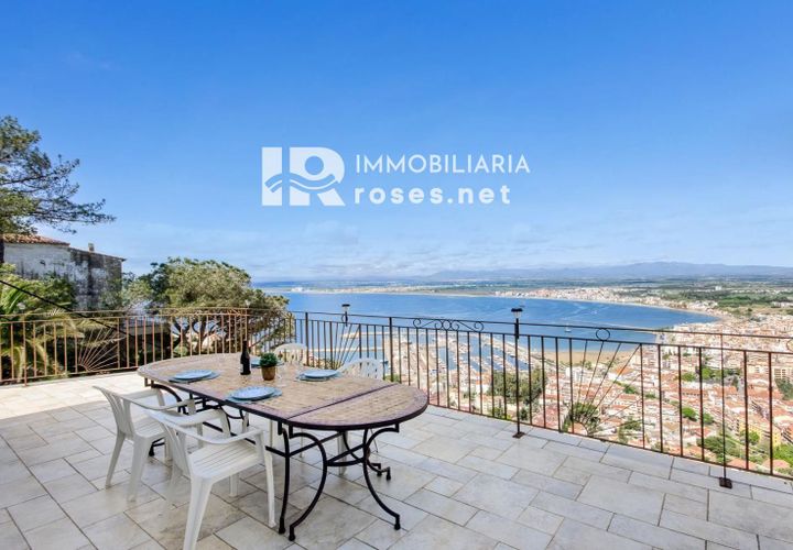 Villa i Roses, Gerona, Roses - € 880 000 | Ref: 3491 - foto 1