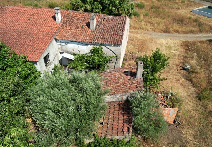 Villa i Macao, Santarem, Macao - € 47.500 | Ref: 102250117 - foto 1