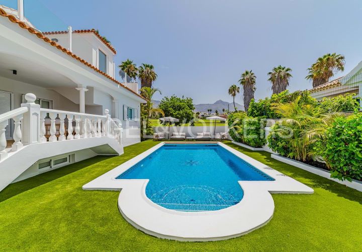 Villa i Adeje, Tenerife, Adeje - € 3.300.000 | Ref: W-0465C6 - foto 1