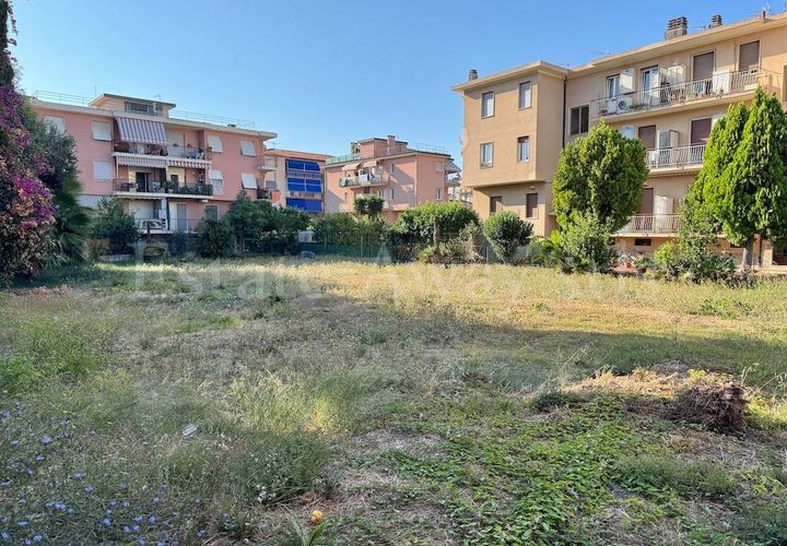 Helårsgrund i Bordighera, Imperia, Bordighera - € 295.000 | Ref: iv1313 - foto 1