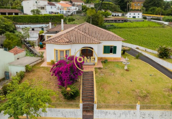 Byhus i Ponta Delgada, Sao Miguel, Ponta Delgada - € 430.000 | Ref: ONE401736-9 - foto 1