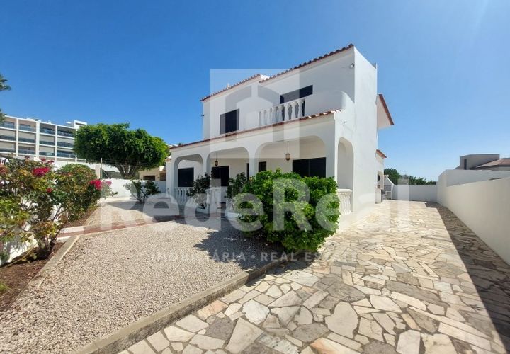 Villa in Quelfes, Faro, Quelfes - € 570.000 | Ref: 022250061 - foto 1