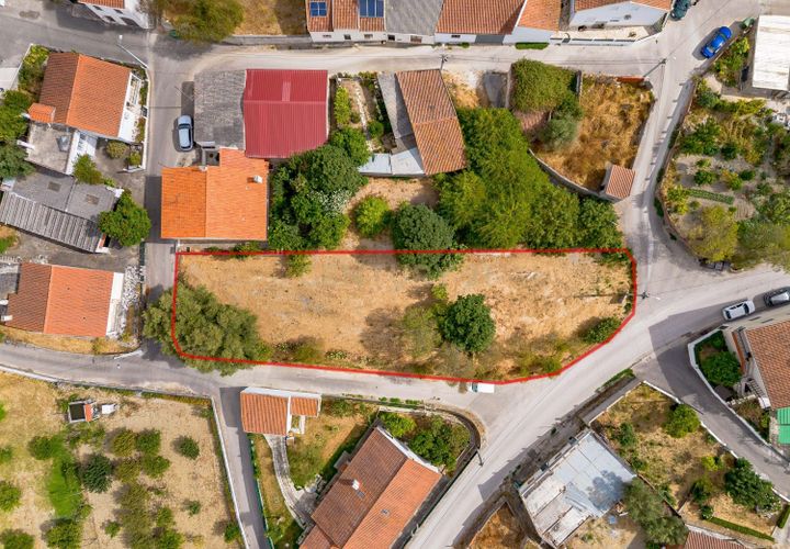 Helårsgrund i Olaia e Paco, Santarem, Olaia e Paco - € 58.000 | Ref: C0452-00494 - foto 1
