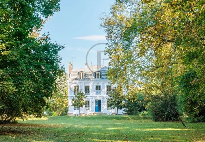 Villa i Evry-Courcouronnes, Essonne, Evry-Courcouronnes - € 1.990.000 | Ref: 85457710 - foto 1