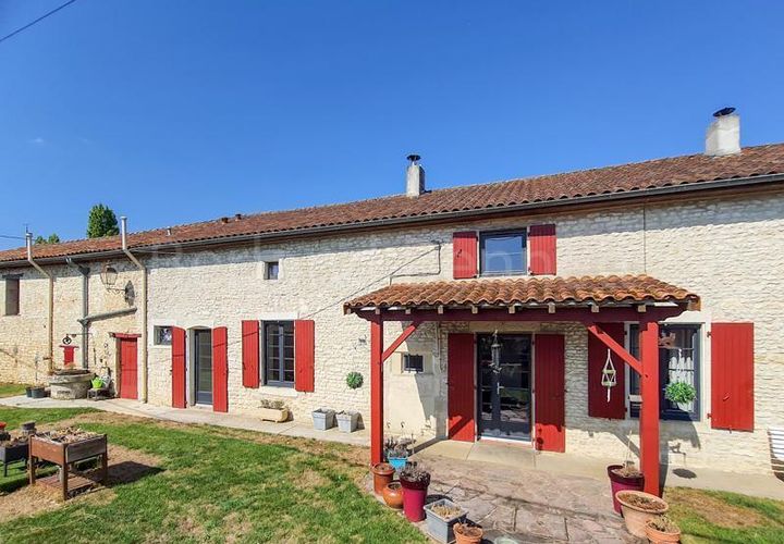 Villa i Ruffec, Charente, Ruffec - € 199.500 | Ref: 5201 - foto 1
