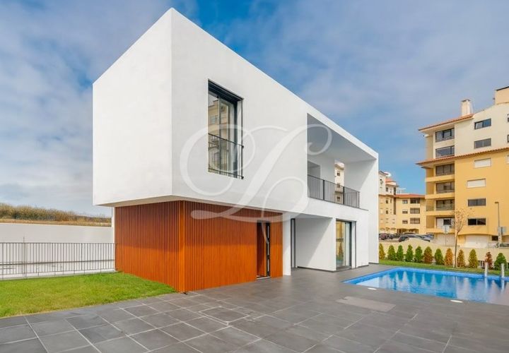 Villa i Carcavelos, Lisbon, Carcavelos - € 1.130.000 | Ref: L41737 - foto 1