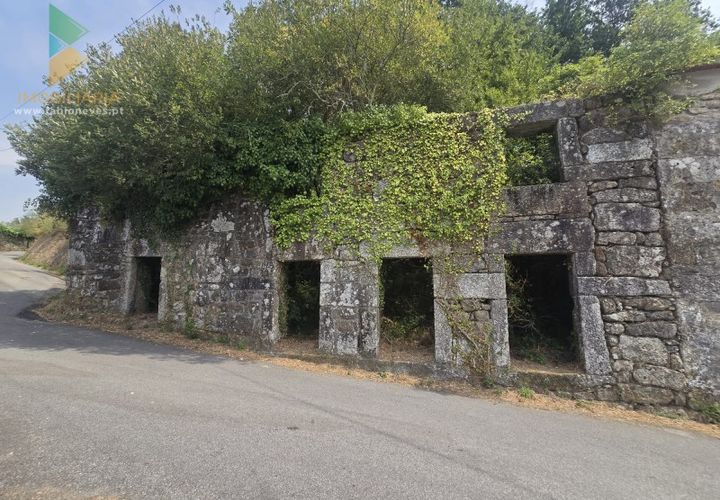 Ruïna a Azere, Viana do Castelo, Azere - € 75.000 | Ref: AVV-011-031 - foto 1