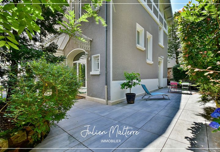 Villa i Saint-Etienne, Loire, Saint-Etienne - € 565.000 | Ref: 340936286492 - foto 1