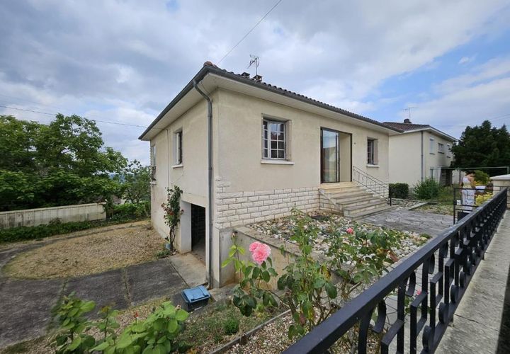 Villa i Perigueux, Dordogne, Perigueux - € 225.000 | Ref: 1E824A50A1C34169 - foto 1