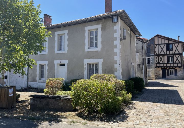 Villa a Manot, Charente, Manot - € 93.500 | Ref: 34865 - foto 1